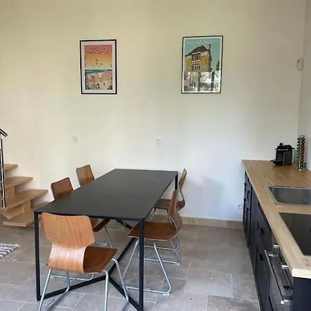 D'exception A 500 M De La ヴィラ