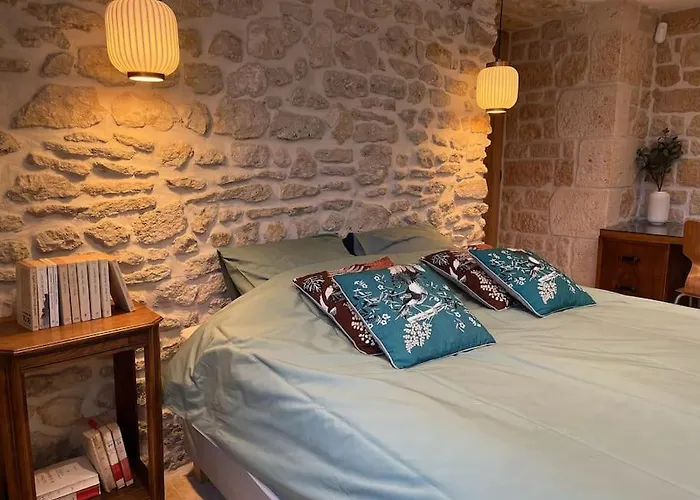 D'exception A 500 M De La וילה